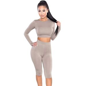 Elegant Women's Tan Capris Set